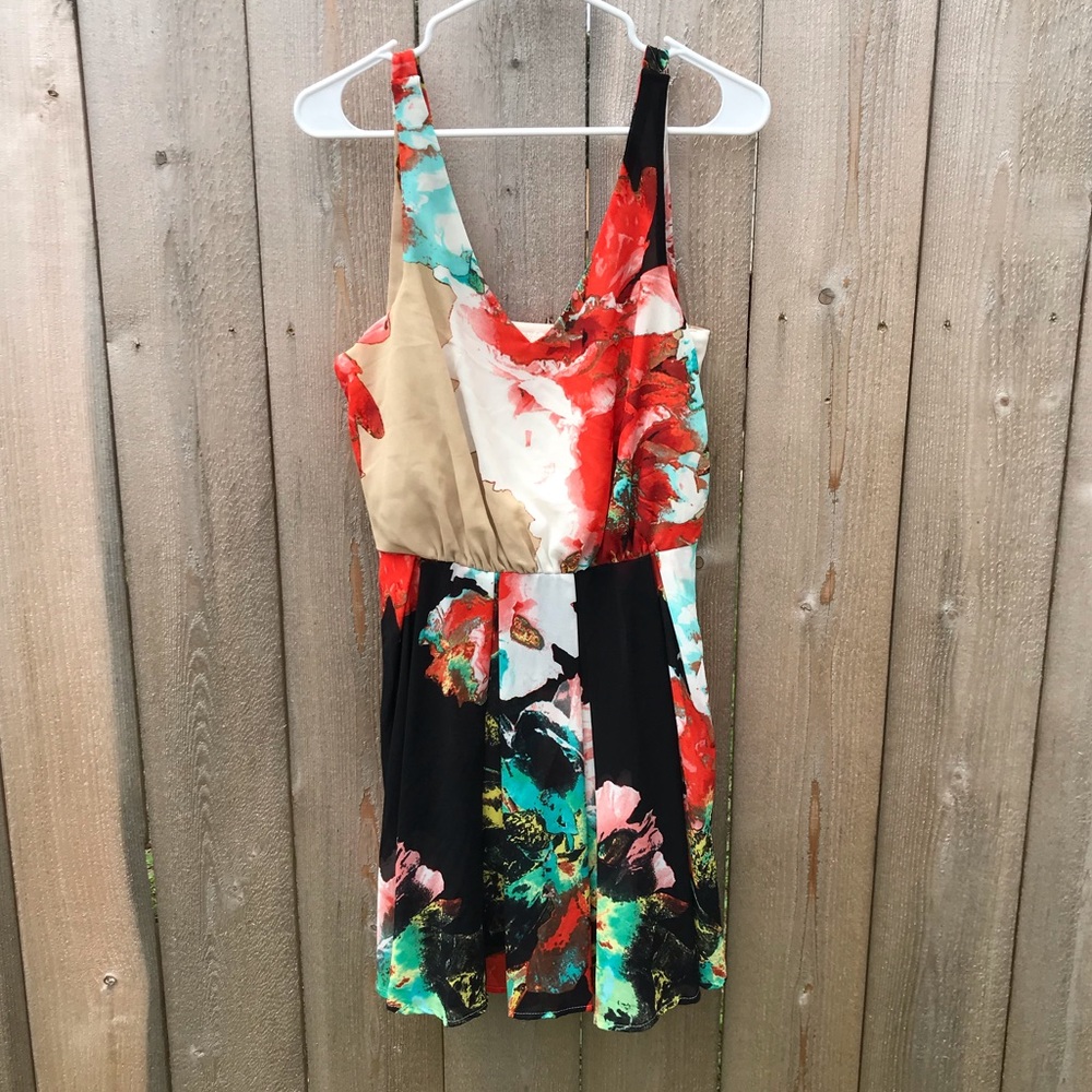 Gianni Bini Floral Print V-Neck Mini Dress in Black, Red, Teal, Beige